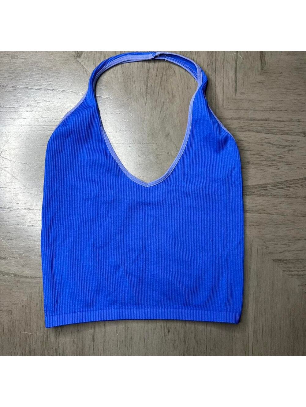 Out from under blue ribbed